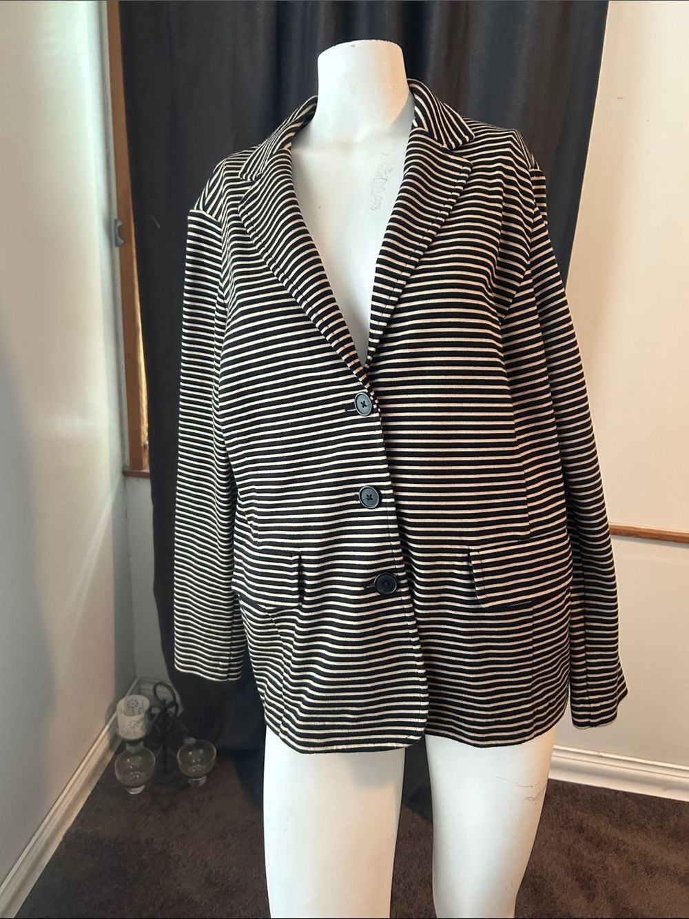 Talbots Striped Black and Cream 3 button Women's Blazer Jacket